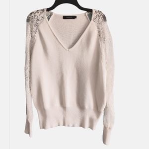 Preowned  Fashion Sweater.